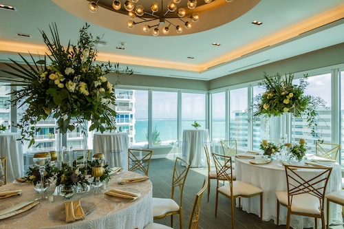 TRYP by Wyndham Isla Verde