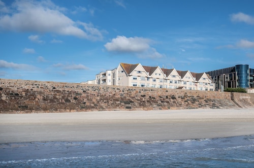 Grand Jersey Hotel & Spa