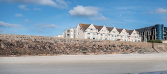 Grand Jersey Hotel & Spa
