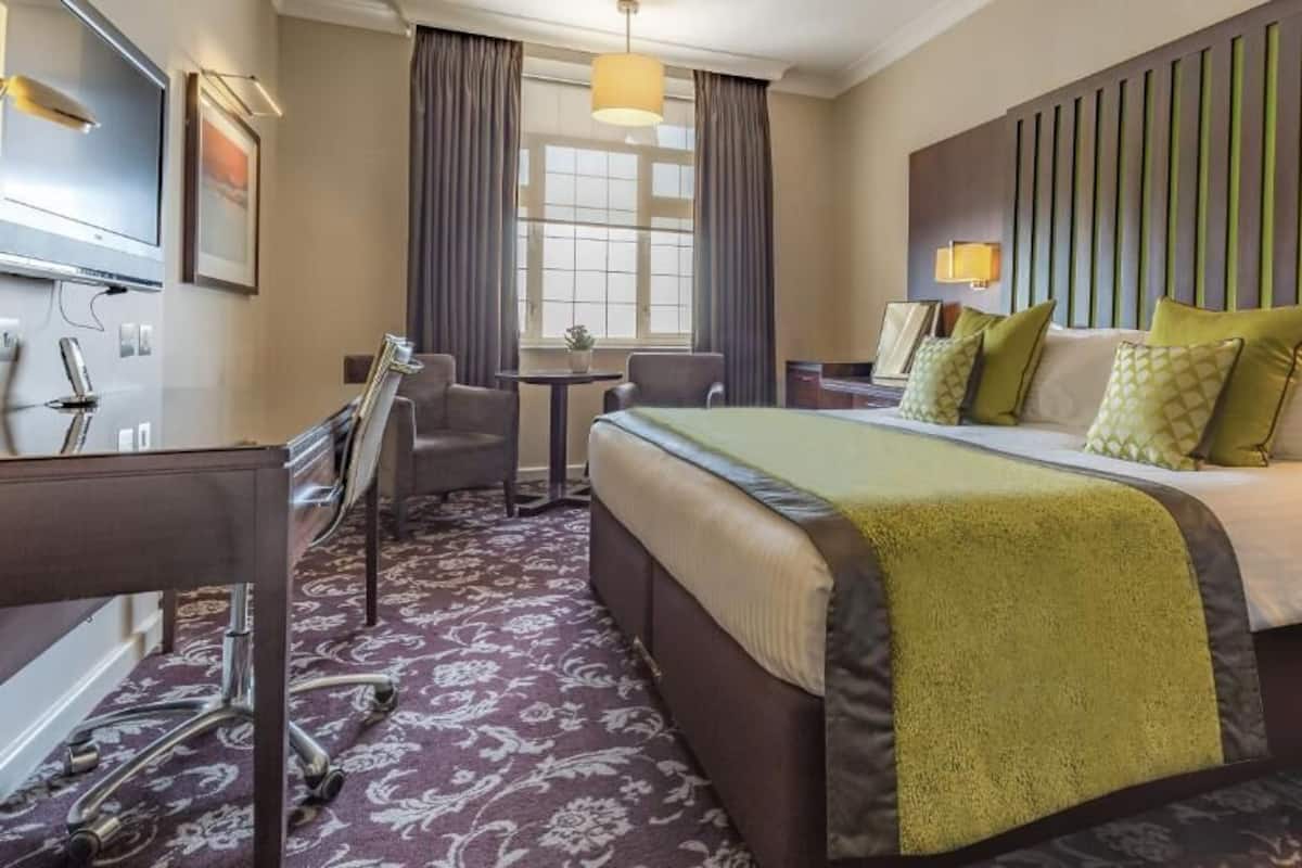 1 bedroom, premium bedding, in-room safe, individually decorated