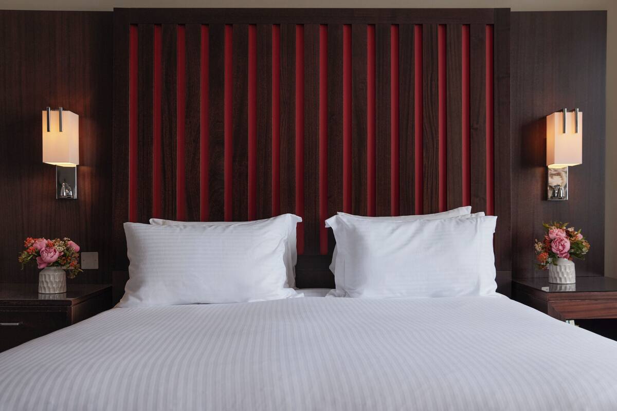 Classic Double Room, Sea View | Premium bedding, in-room safe, desk, blackout drapes