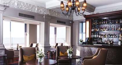 Grand Jersey Hotel & Spa