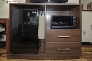 Caja de seguridad en la habitación, escritorio y cunas gratuitas