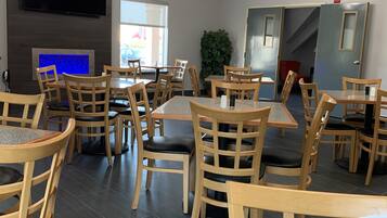 Tägliches inbegriffenes Frühstücksbuffet