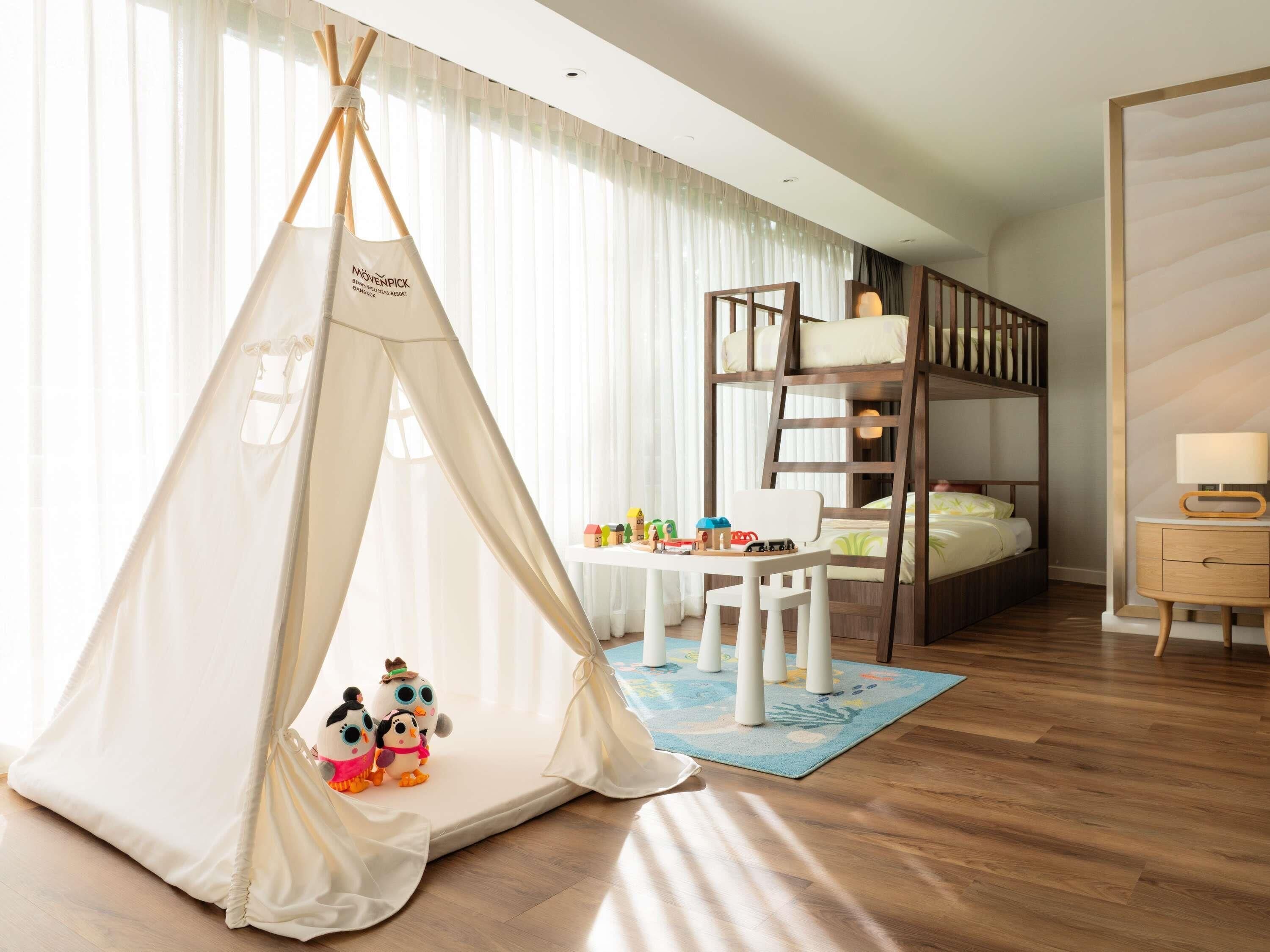 Ylelliset vuodevaatteet, memory foam -patjalliset sängyt