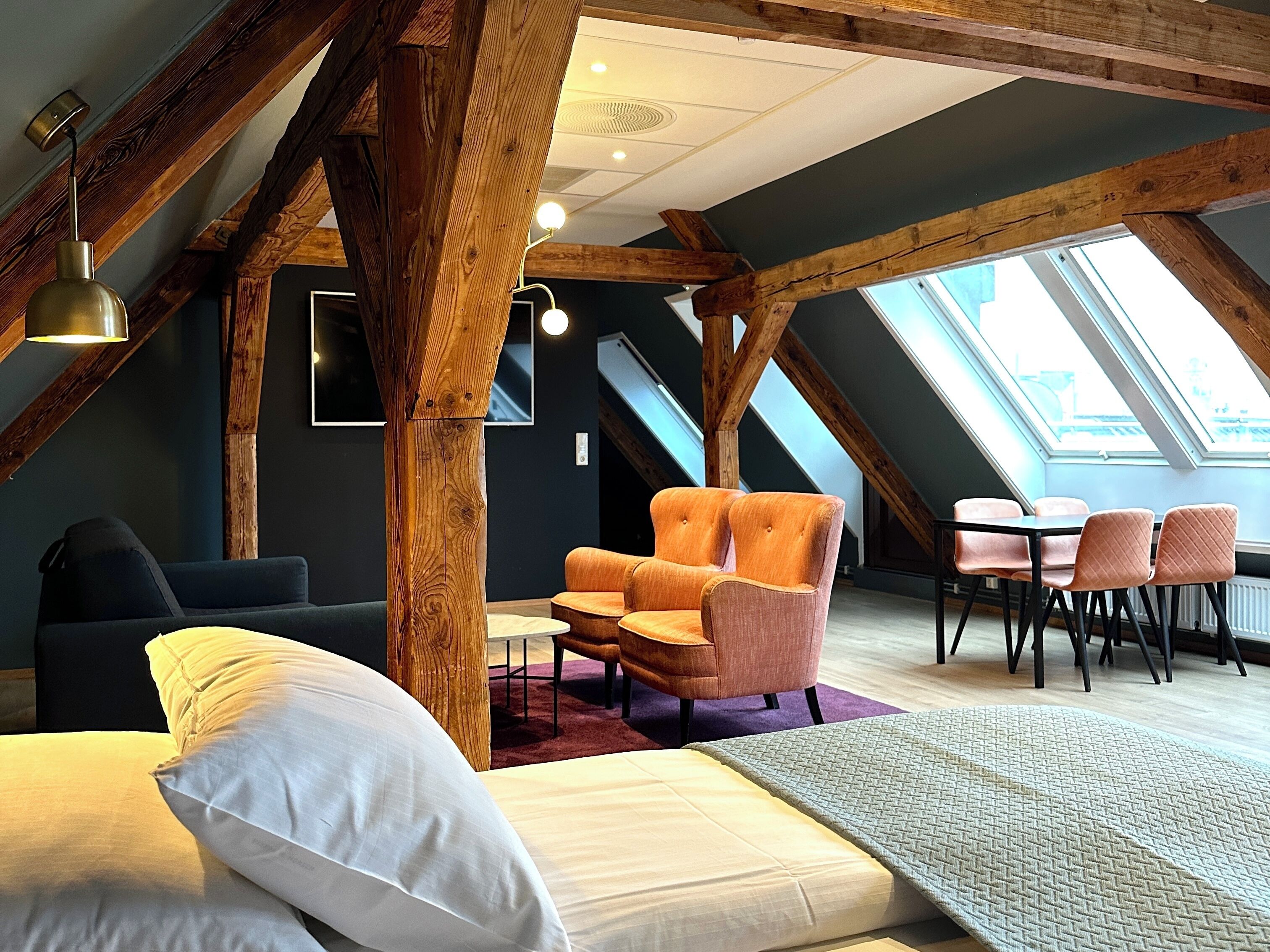 Suite (Top) | Pillow-top beds, in-room safe, blackout curtains, iron/ironing board