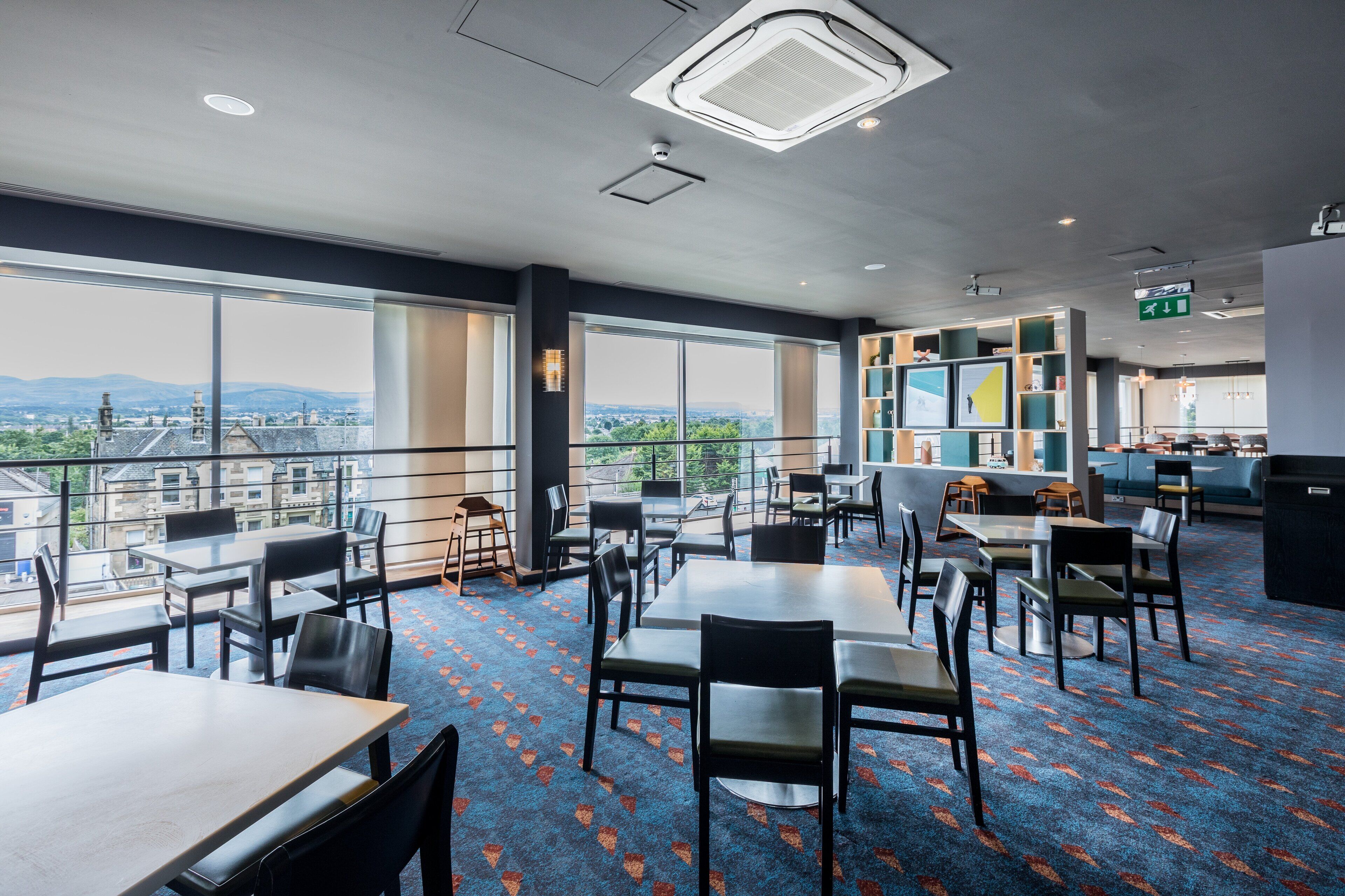Photo - Holiday Inn Edinburgh Zoo by IHG