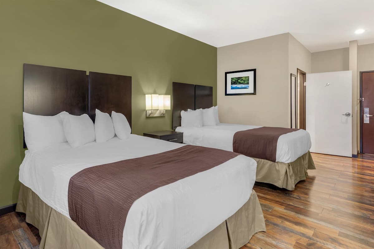 Standard Room, 2 Queen Beds, Non Smoking | Premium bedding, pillowtop beds, in-room safe, desk