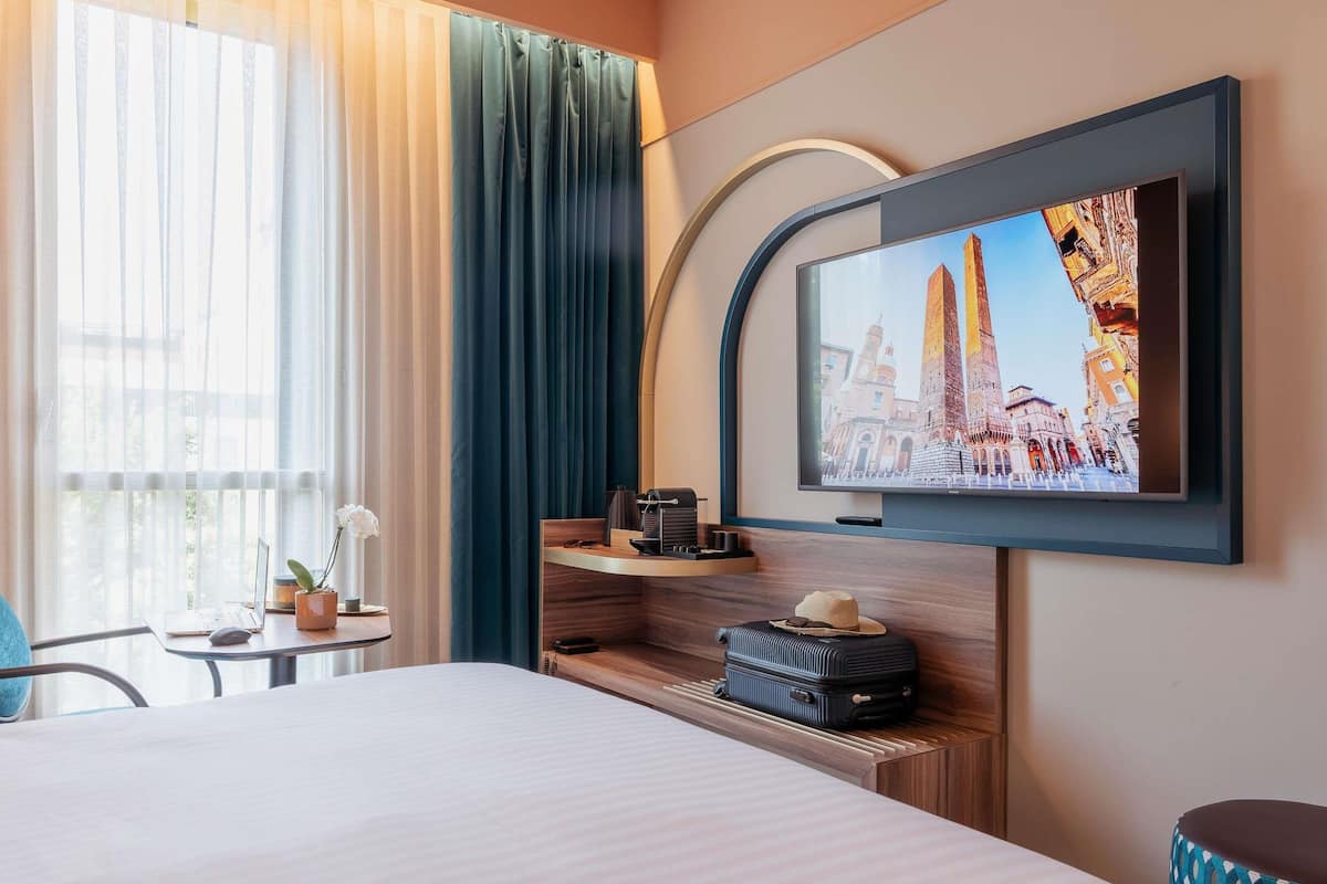 Down duvets, minibar, in-room safe, desk
