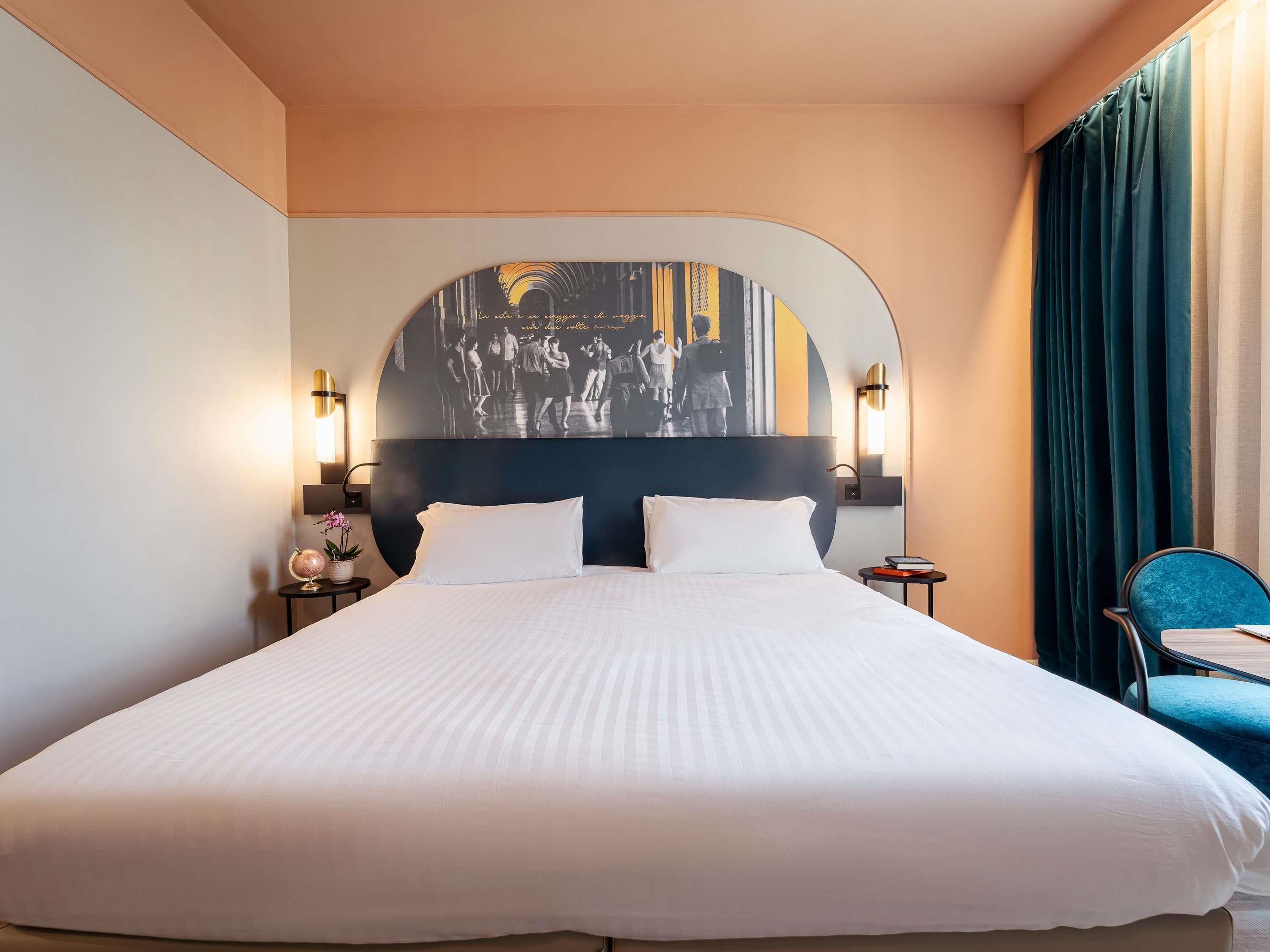 Down comforters, minibar, in-room safe, desk