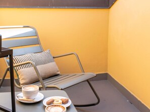Deluxe Room, Balcony | Down duvets, minibar, in-room safe, desk - Mercure Bologna Centro (Bologna)
