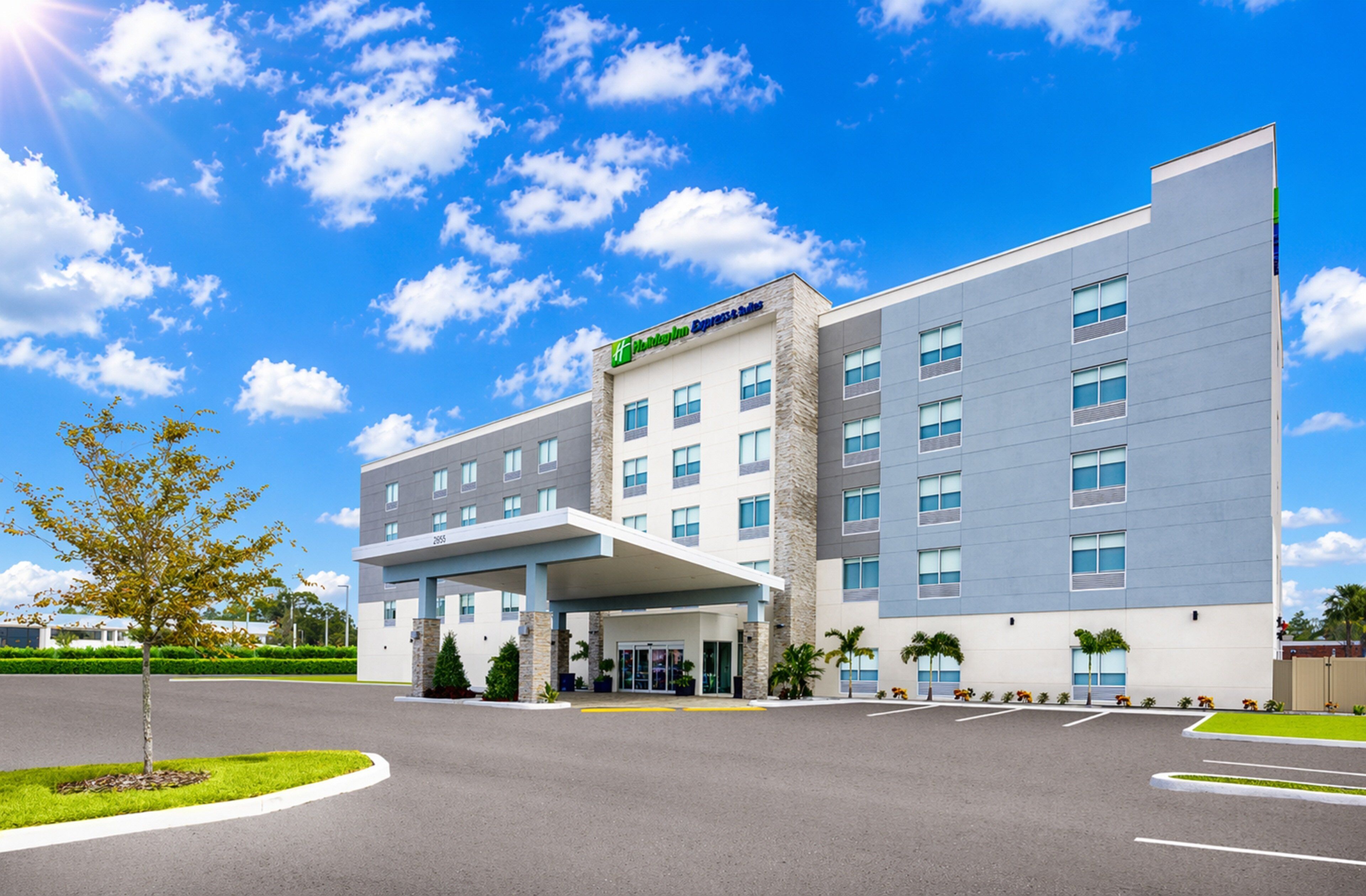 Photo - Holiday Inn Express & Suites Tampa Stadium – Airport Area by IHG