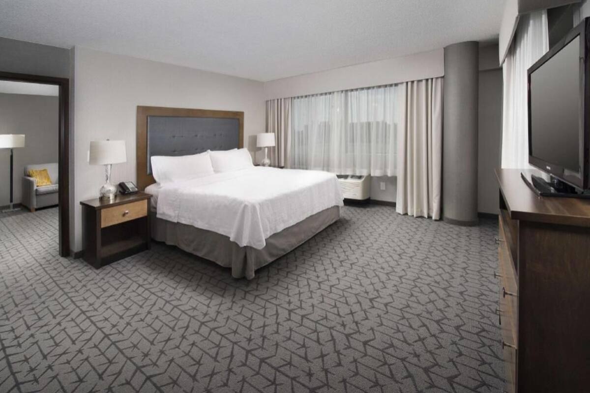 Desk, iron/ironing board, free cots/infant beds, free WiFi