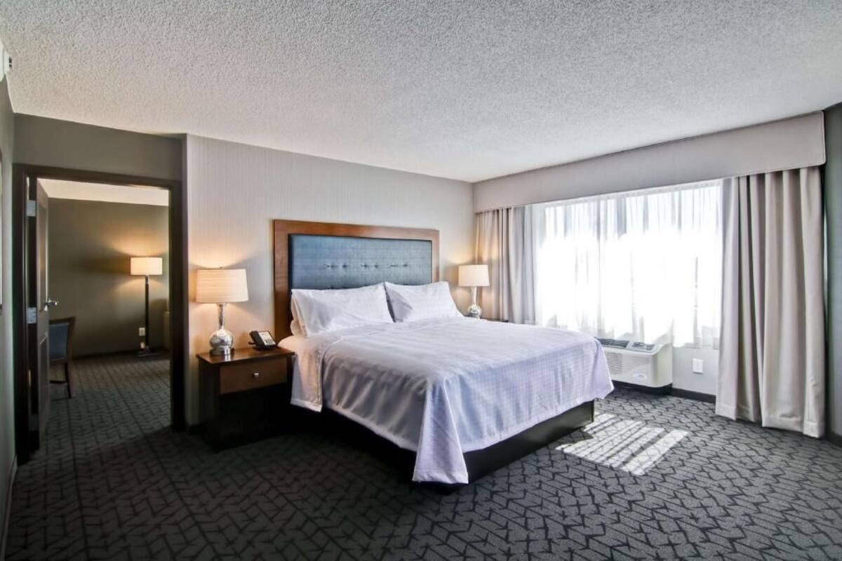 Desk, iron/ironing board, free cots/infant beds, free WiFi