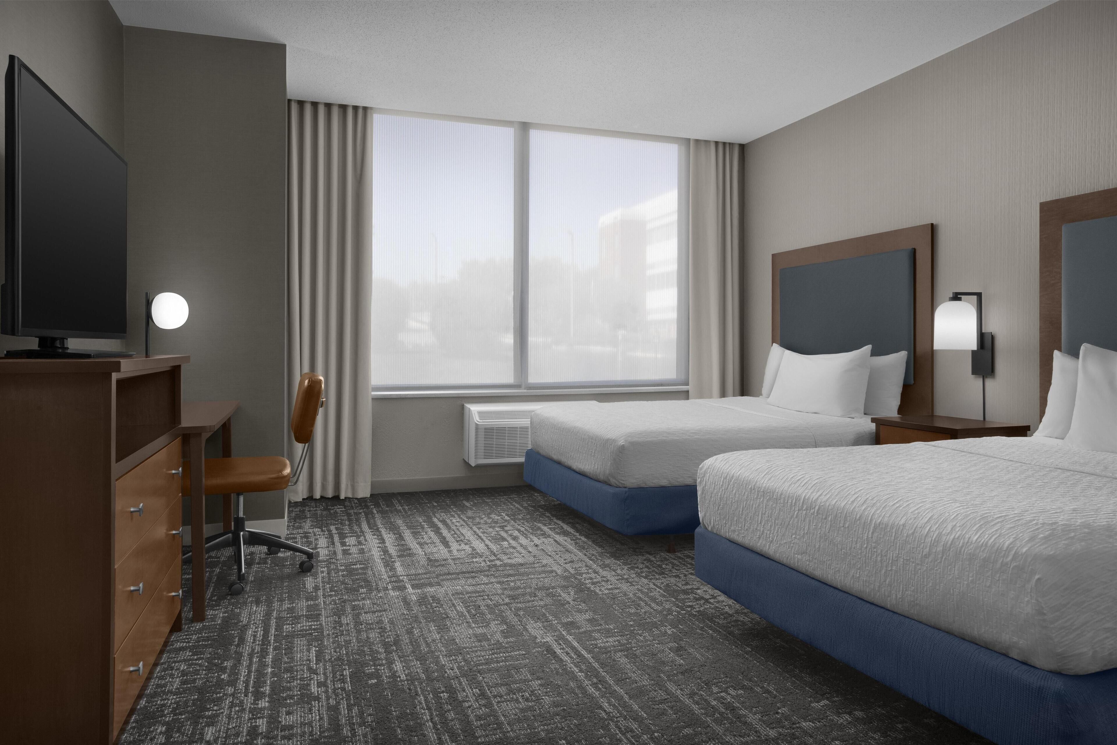 Suite, Accessible, Non Smoking (Roll-in Shower) | Desk, iron/ironing board, free cribs/infant beds, free WiFi