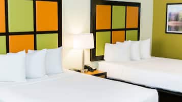 Standardzimmer, 2 Queen-Betten | Hochwertige Bettwaren, Pillowtop-Betten, individuell dekoriert