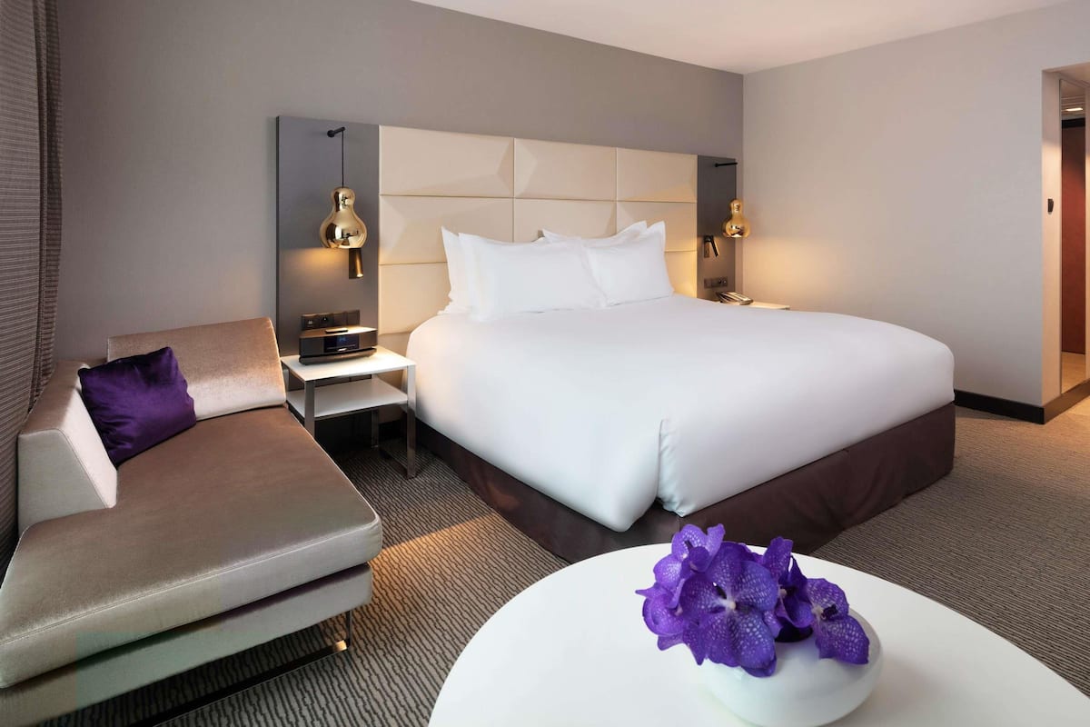 Classic Room, 1 King Bed