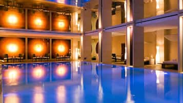 Couples treatment rooms, sauna, hot stone massages, deep-tissue massages