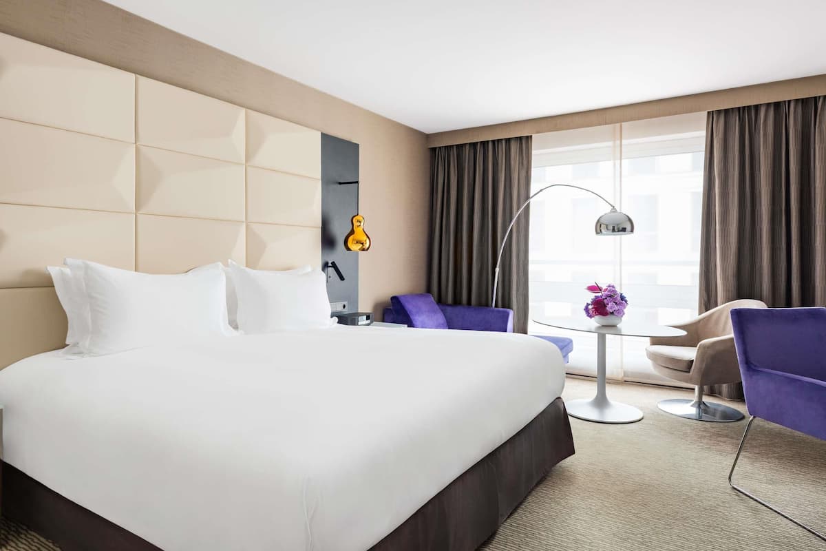 1 bedroom, premium bedding, in-room safe, blackout curtains