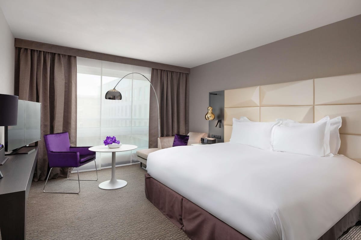 Classic-Zimmer, 1 King-Bett | Hochwertige Bettwaren, Zimmersafe, Verdunkelungsvorhänge