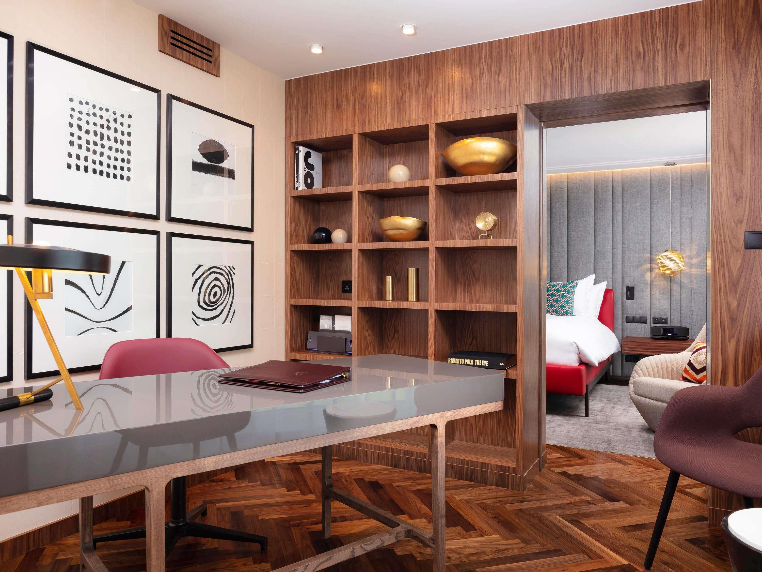 Suite, 1 King Bed, Sauna