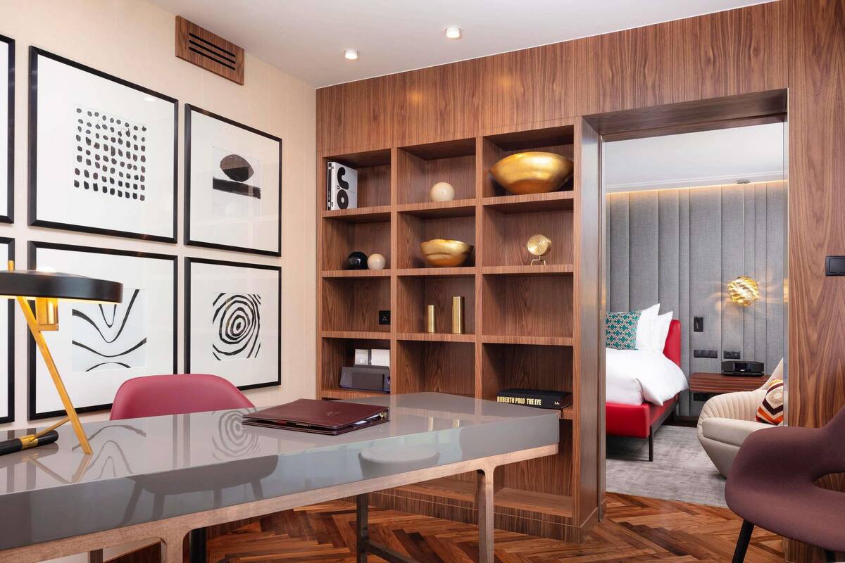 Suite, 1 llit de matrimoni gran, sauna | 1 dormitori, roba de llit d'alta qualitat i caixa forta a l'habitació