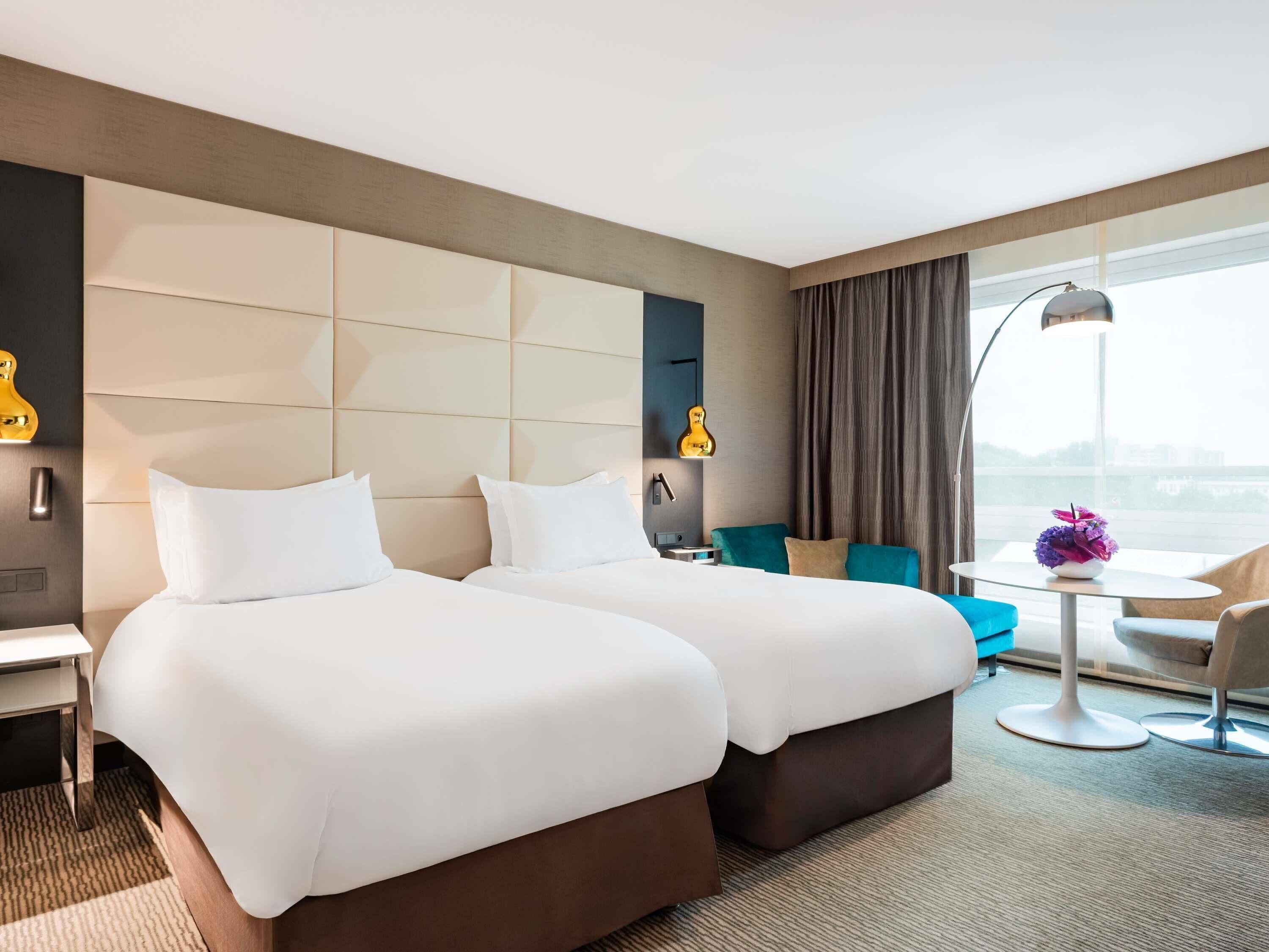 Hochwertige Bettwaren, Zimmersafe, Verdunkelungsvorhänge