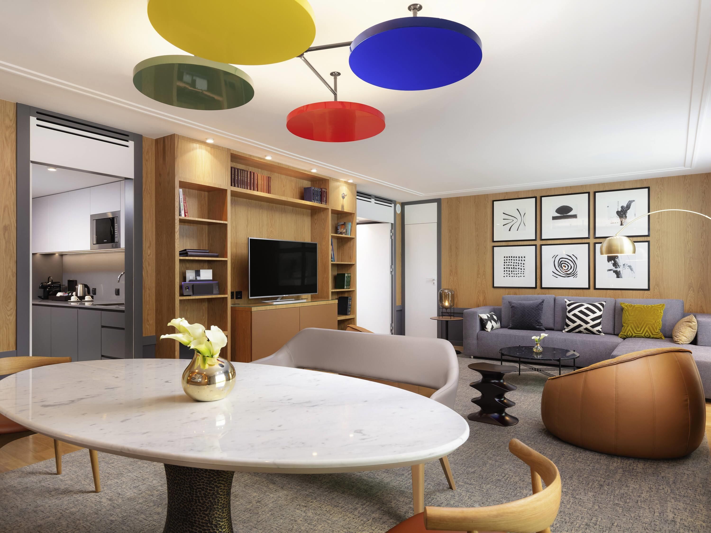 Luxury Suite, 1 King Bed, Kitchenette (Opera) | Premium bedding, in-room safe, blackout drapes, soundproofing