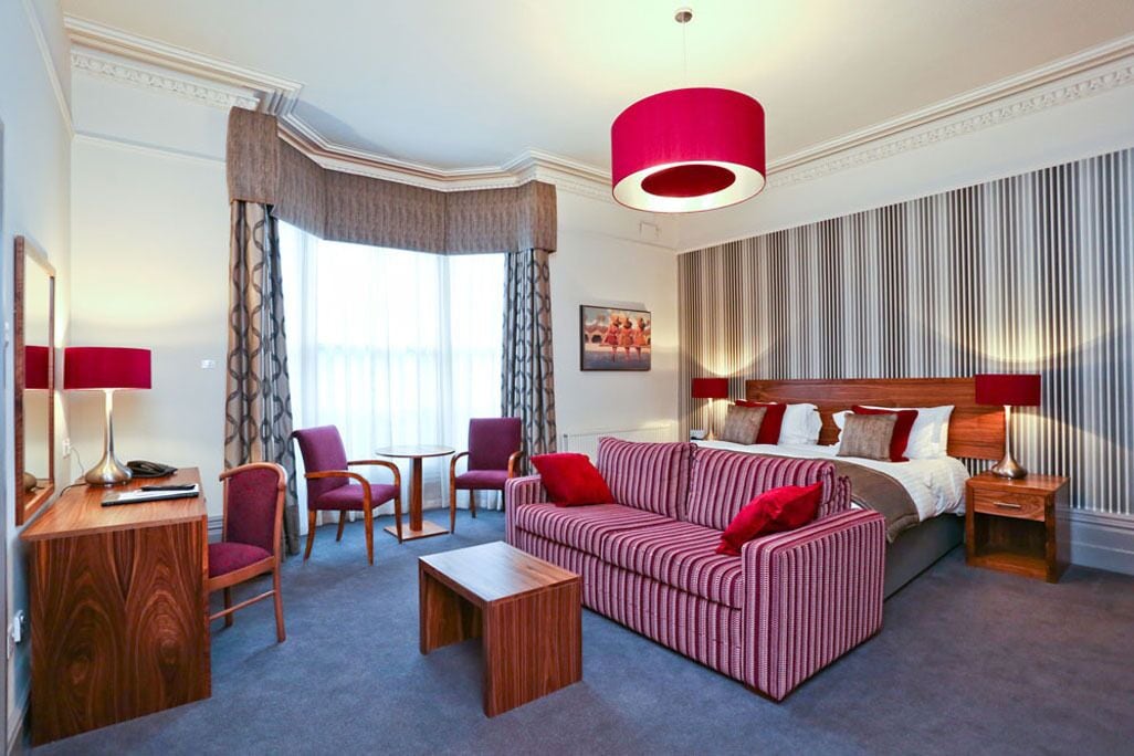 junior suite | hypo-allergenic bedding, in-room safe, individually decorated