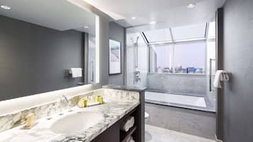 Premium bedding, in-room safe, desk, laptop workspace
