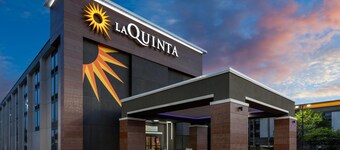 La Quinta Inn & Suites by Wyndham Houston Stafford Sugarland