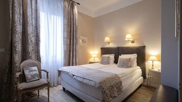 Superior Room | Minibar, in-room safe, desk, soundproofing