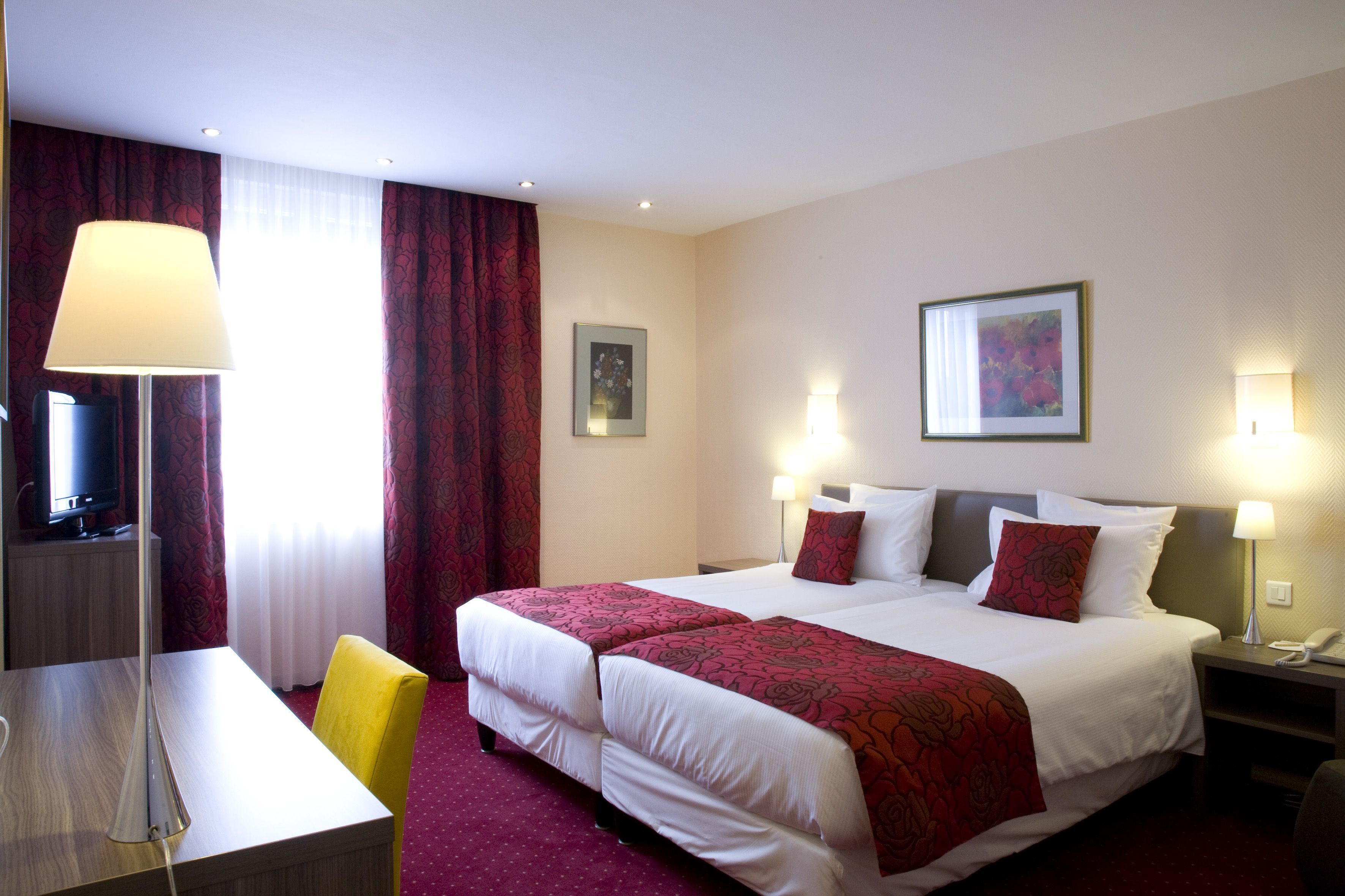 Minibar, in-room safe, desk, soundproofing