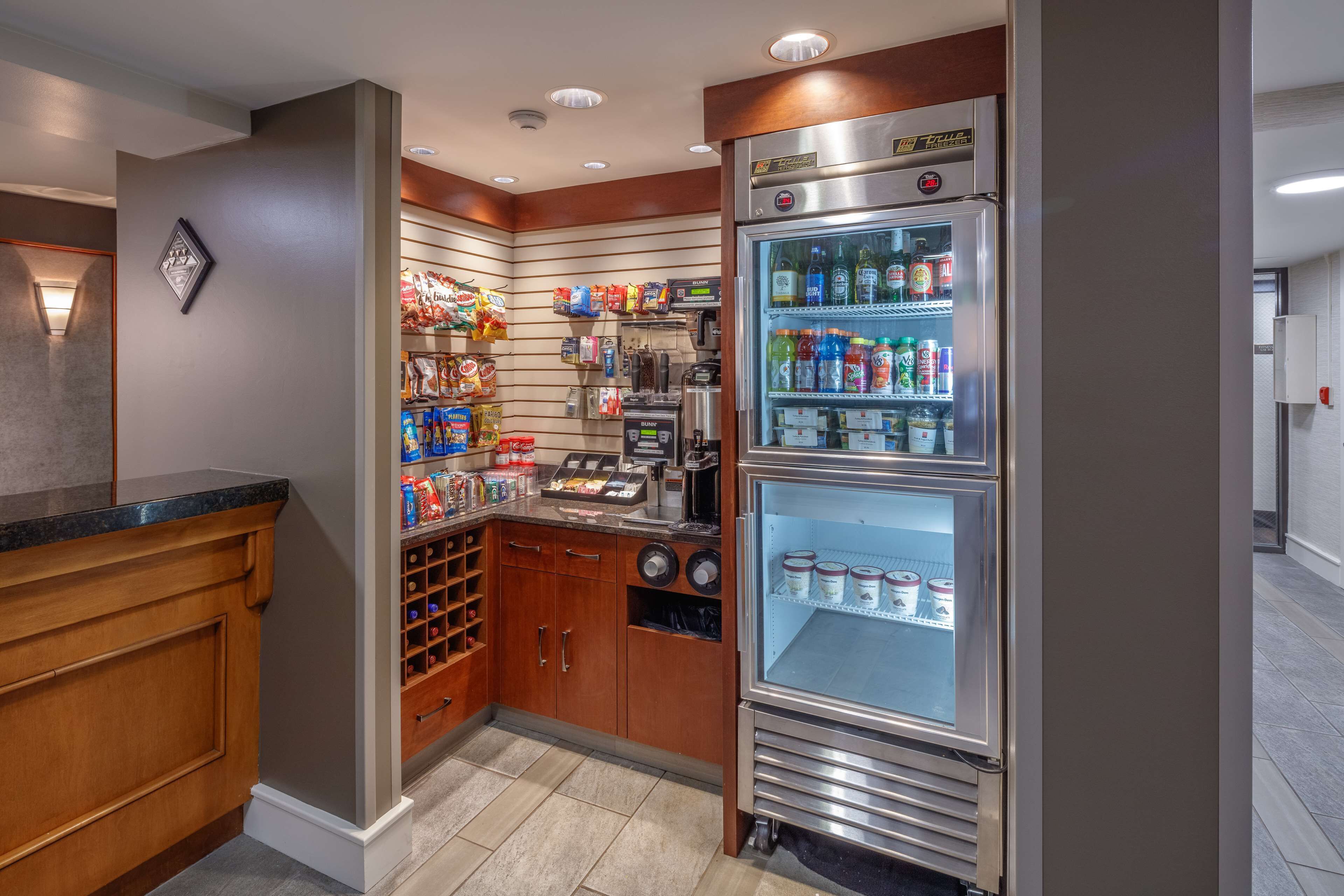 Photo - Red Lion Hotel Bellevue