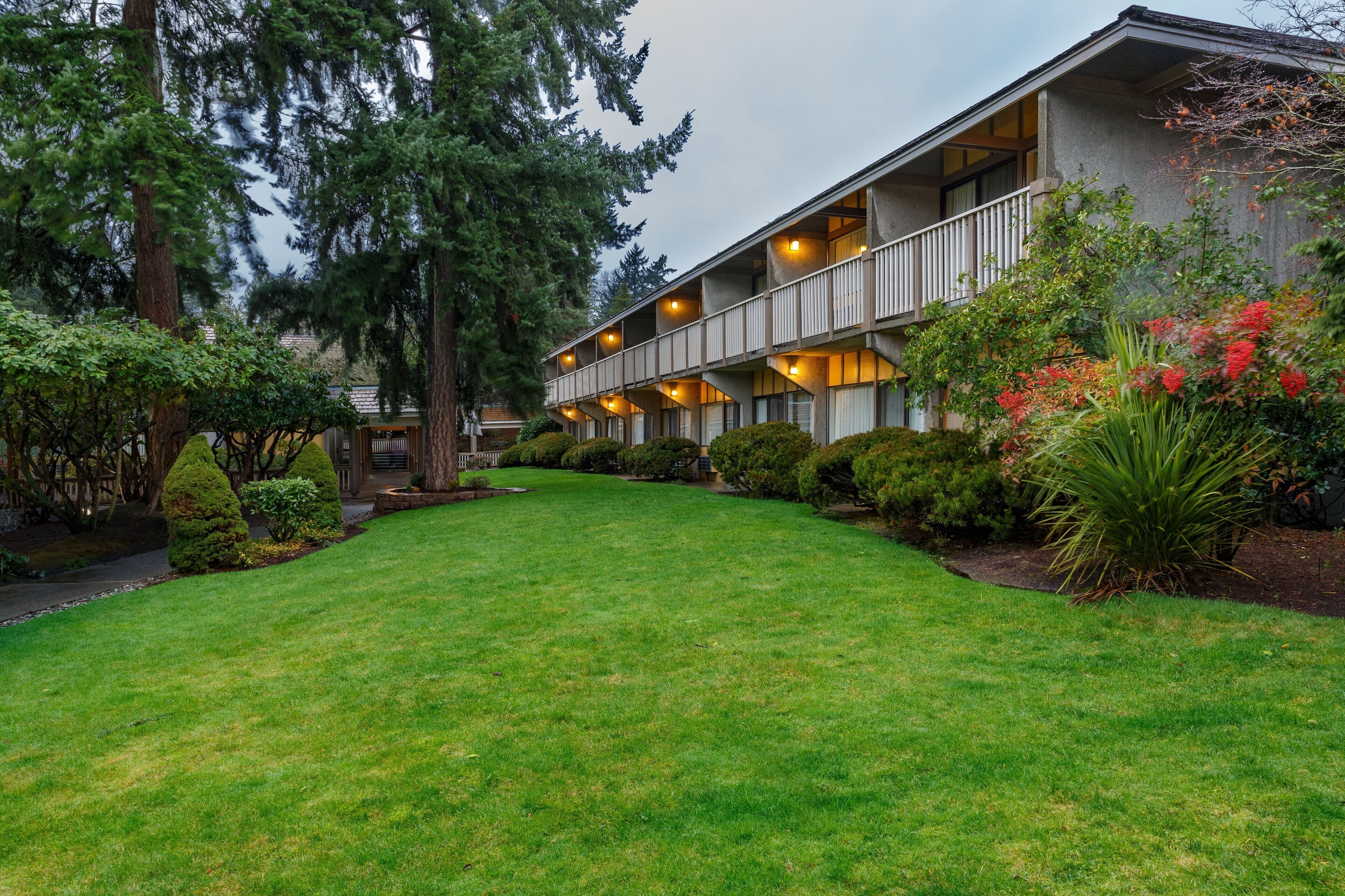 Photo - Red Lion Hotel Bellevue