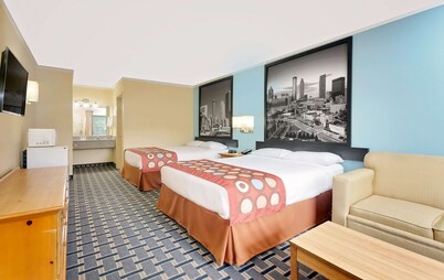 Super 8 by Wyndham Cartersville