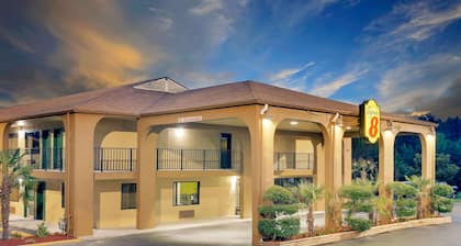 Super 8 by Wyndham Cartersville