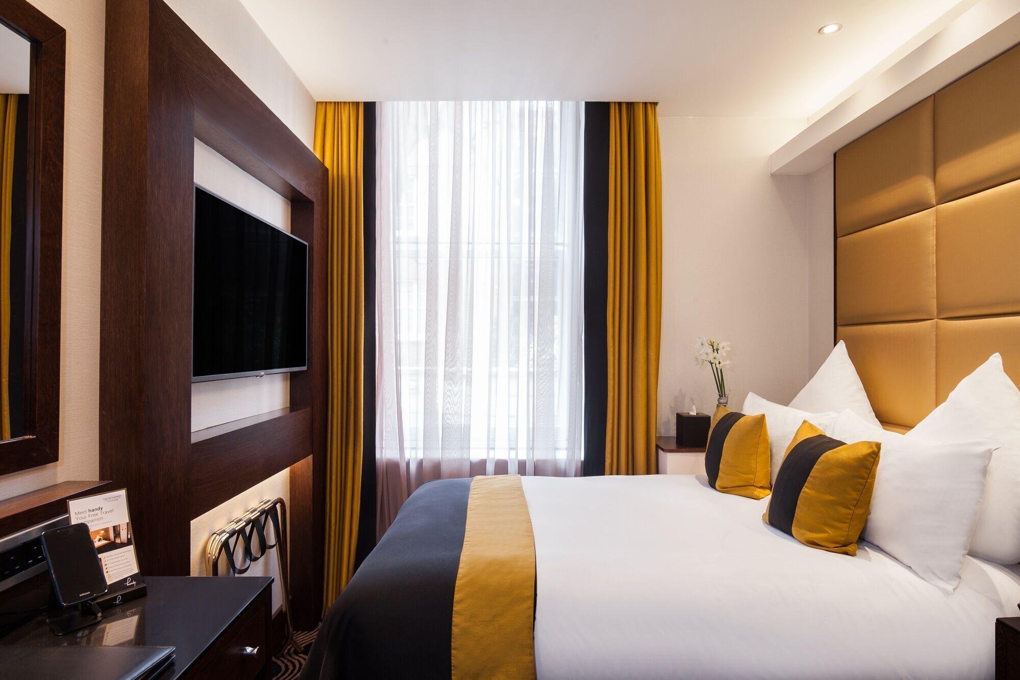 Premium bedding, minibar, in-room safe, desk