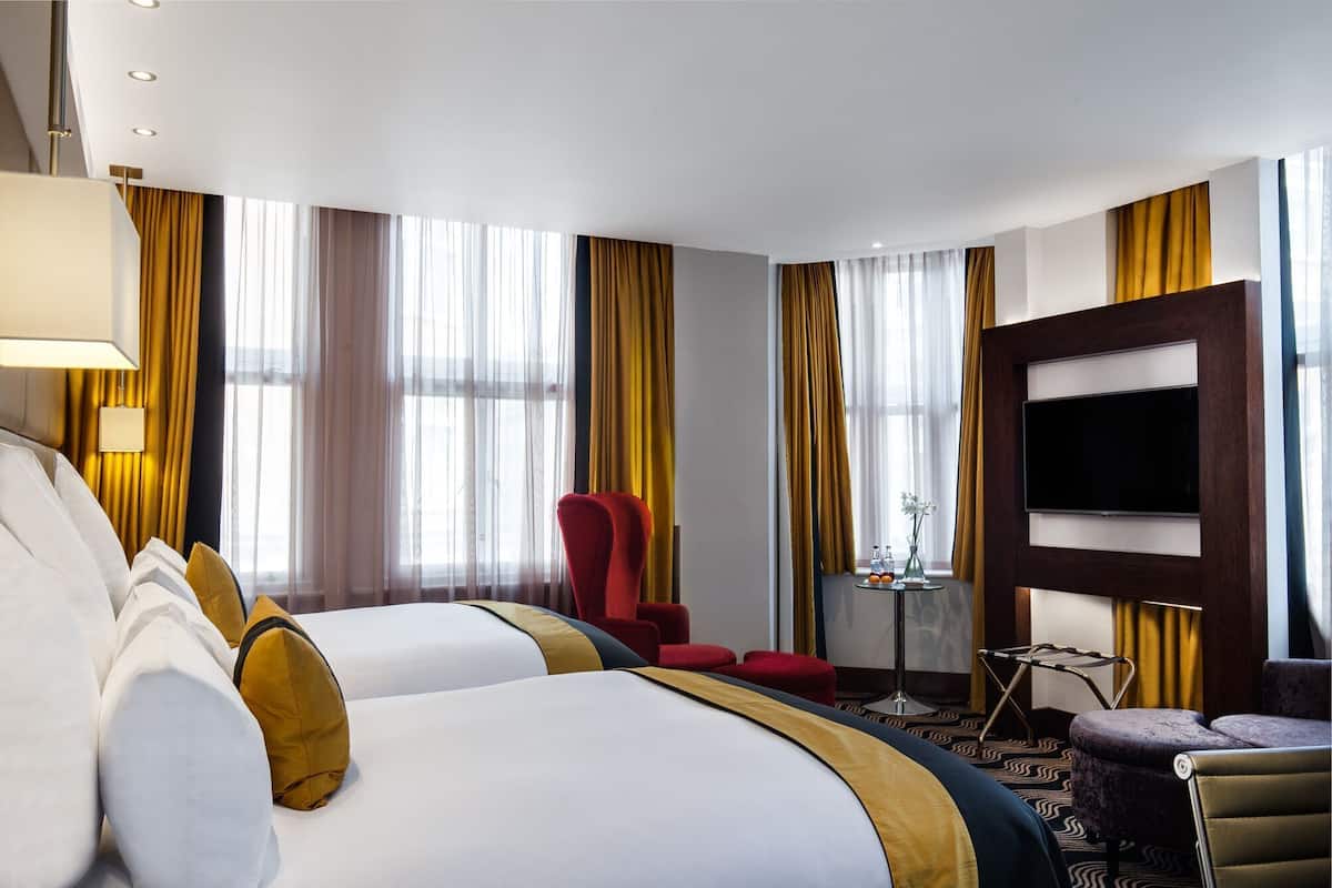 Ropa de cama de alta calidad y minibar