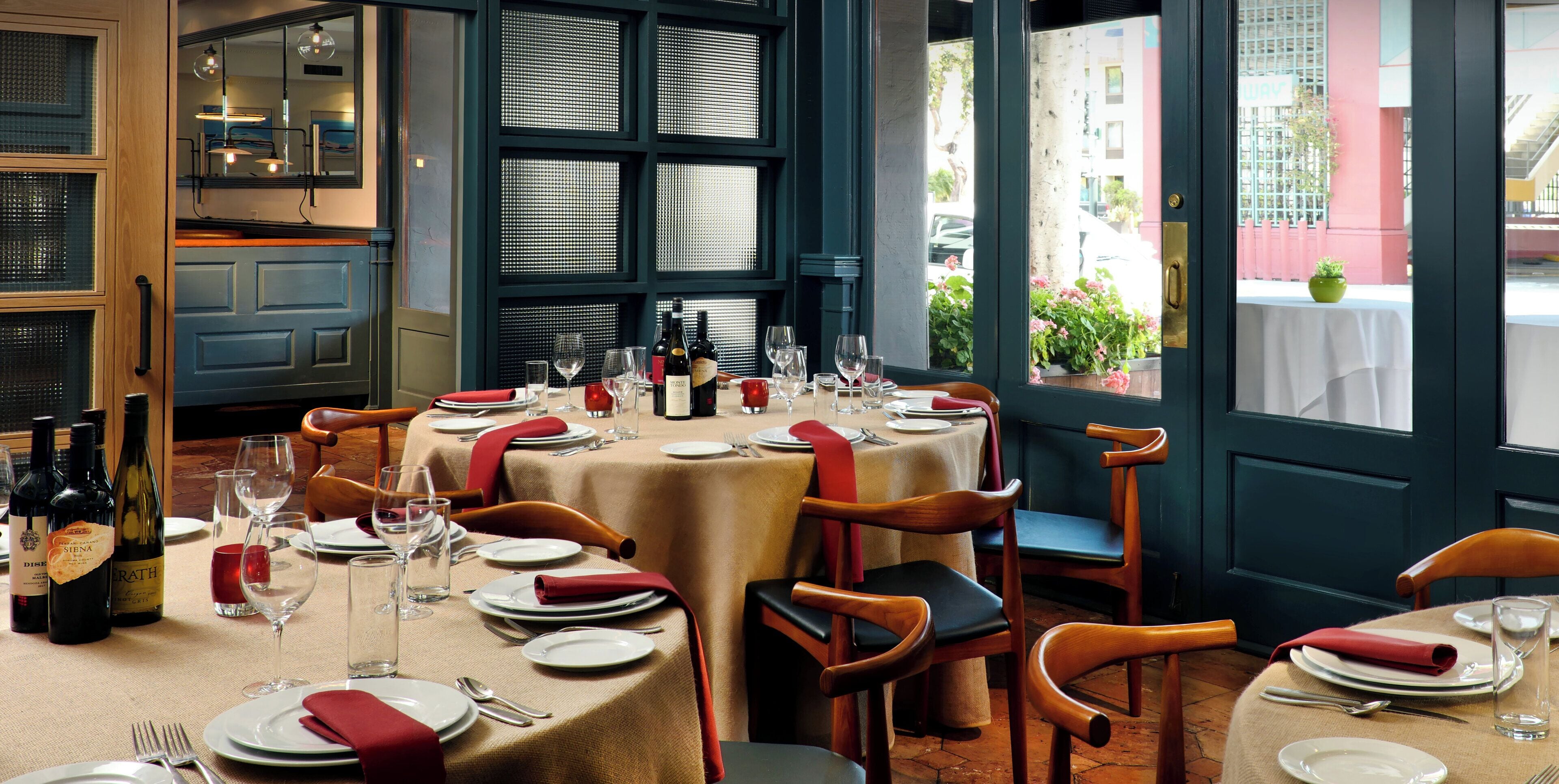 breakfast, lunch and dinner served