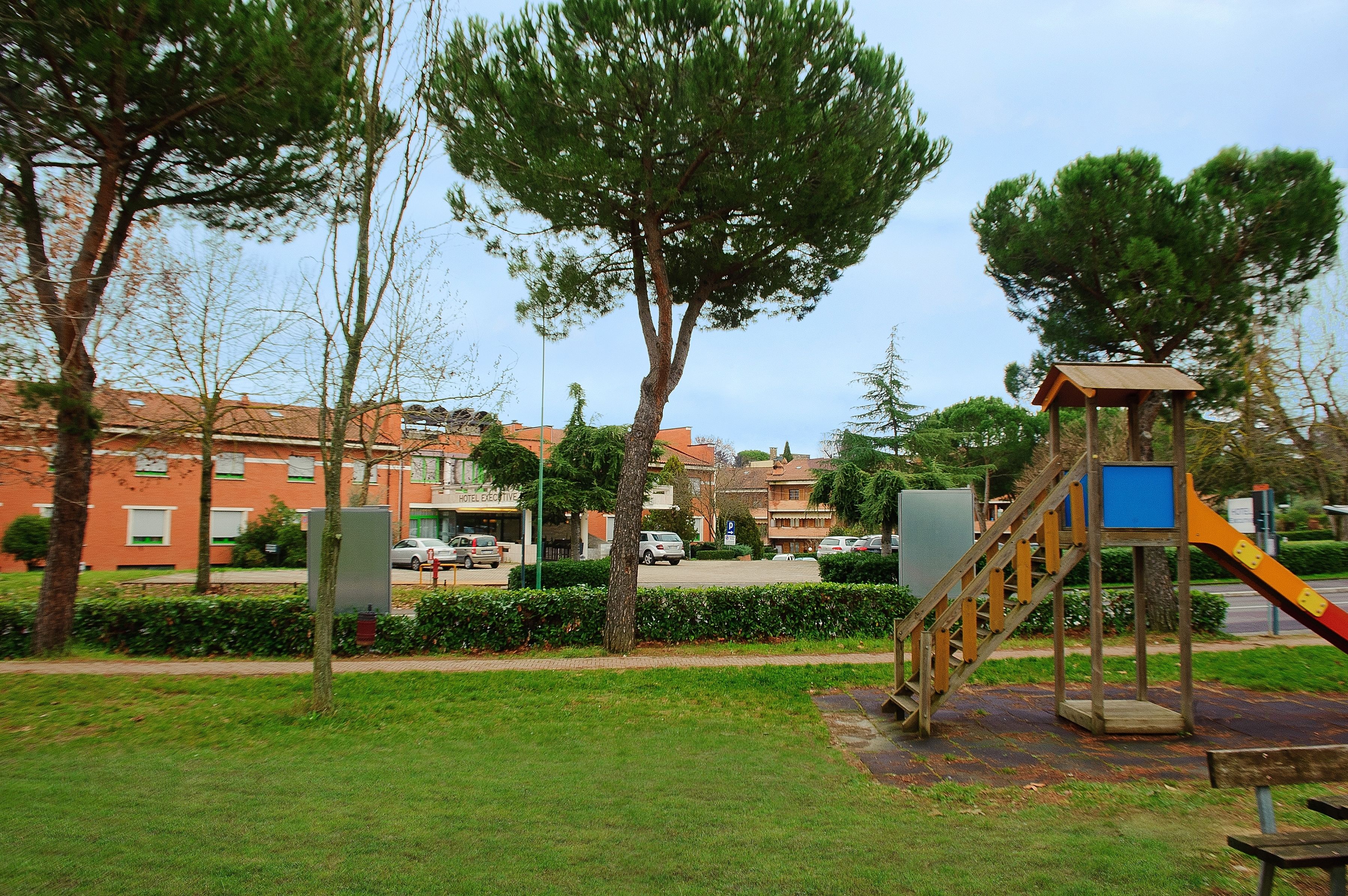 children’s play area – outdoor