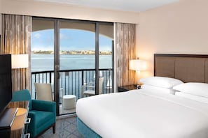 Premium bedding, pillow-top beds, minibar, in-room safe