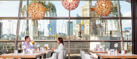 FrĂŒhstĂŒck, Mittagessen, Abendessen, internationale KĂŒche