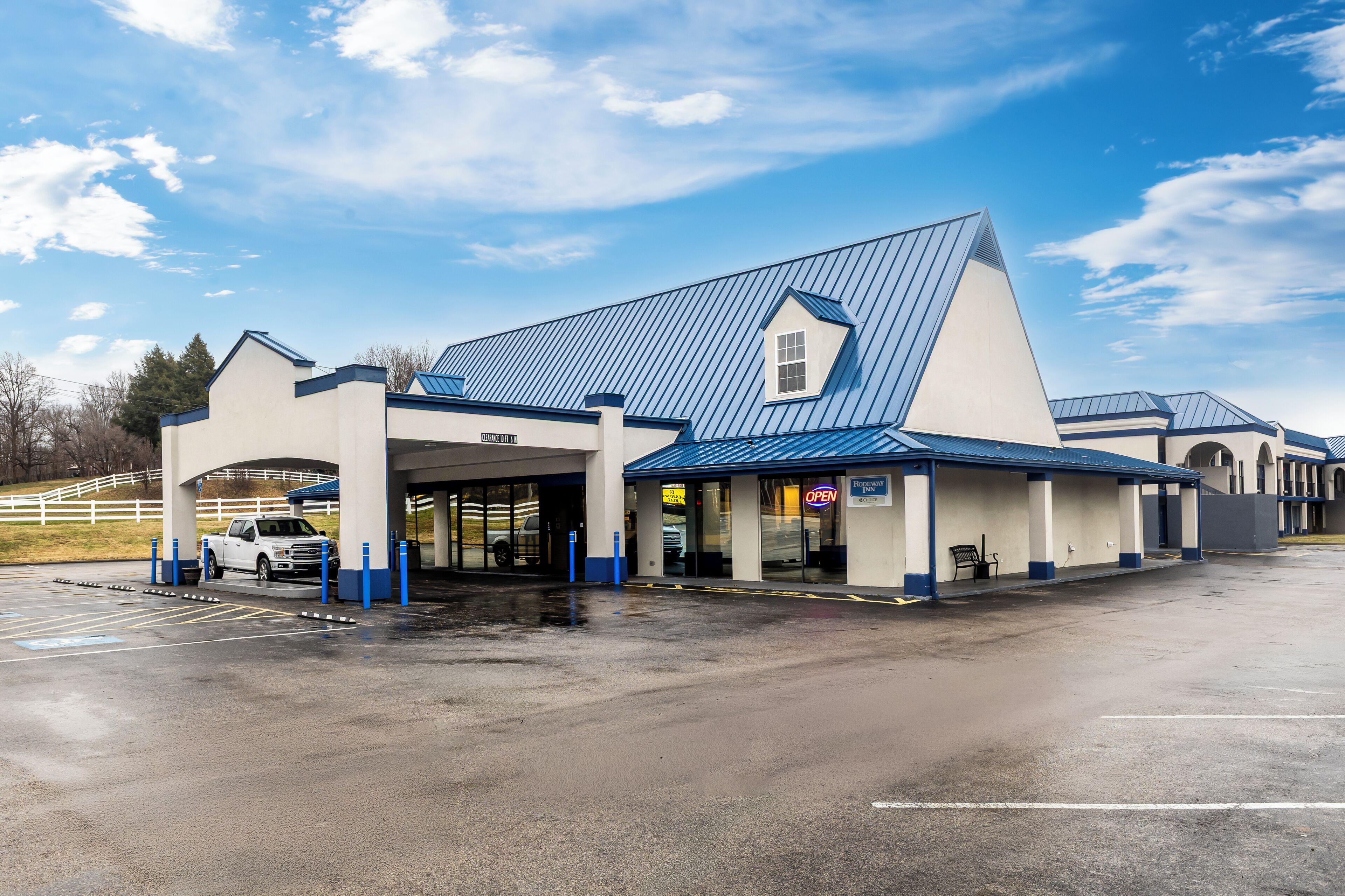 Fachada da propriedade