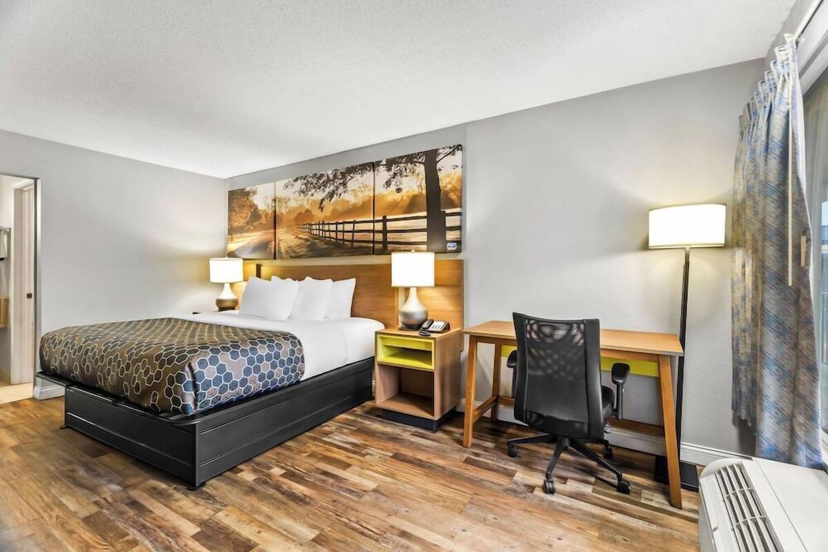 In-room safe, desk, iron/ironing board, free cots/infant beds