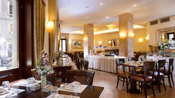 Petit déjeuner buffet compris tous les jours
