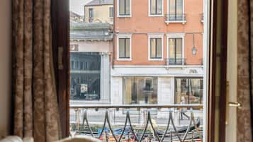 Double or Twin Room, Canal View | Minibar, in-room safe, desk, blackout drapes