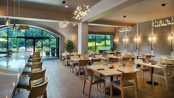 Se sirven desayunos, comidas y cenas