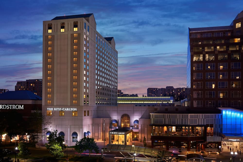 The Ritz-Carlton, Pentagon City