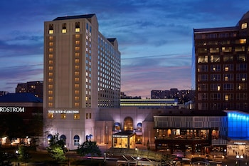 The Ritz-Carlton, Pentagon City